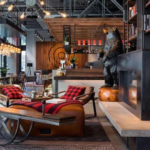 Hotel Moxy Downtown ****